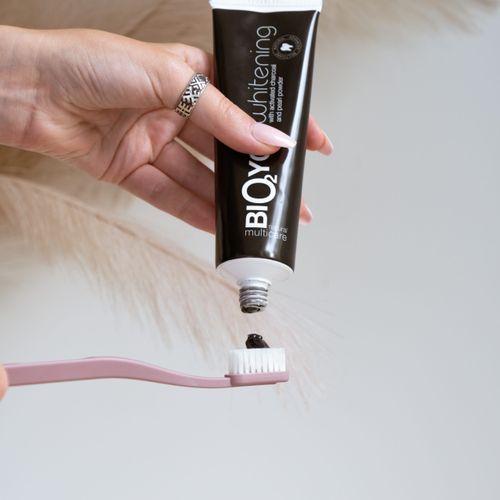 Dentifrice Blancheur au charbon bio-actif et la poudre des perles – Image 4